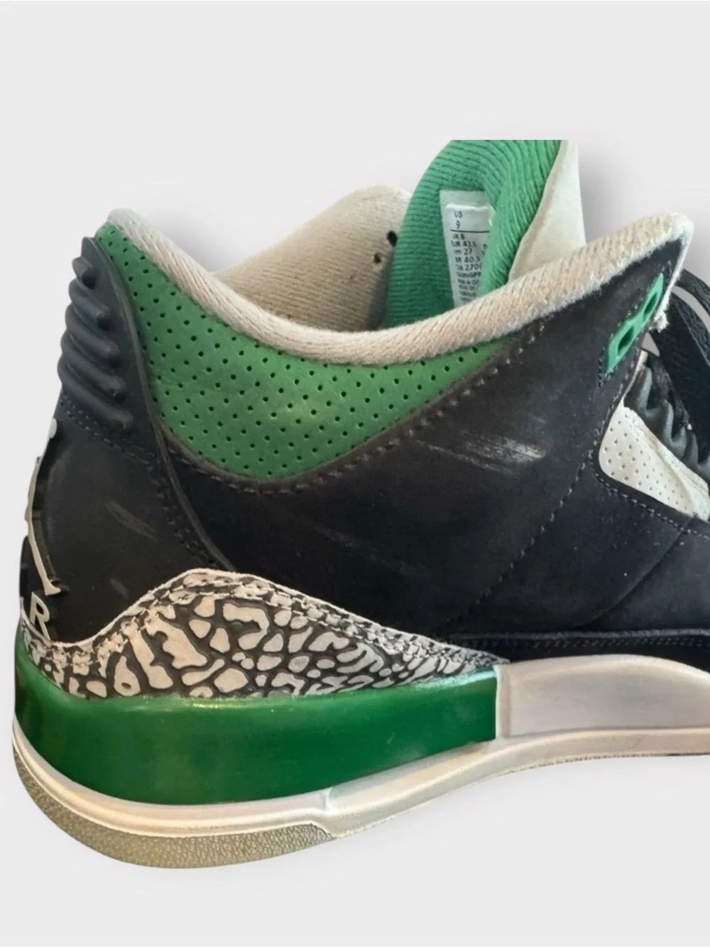 Air Jordan 3 Retro Pine Green Black Green (2021) Men’s 9